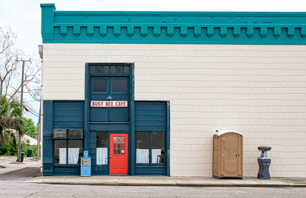Best Porta potty delivery and setup  in Aliso Viejo, CA